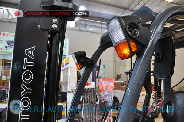 ขายรถโฟล์คลิฟท์มือสอง TOYOTA รุ่น 8FG15-32103 นำเข้าจากประเทศญี่ปุ่น 100\% ไม่เคยใช้งานในไทย