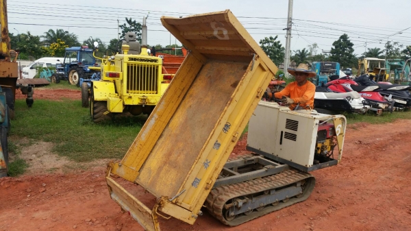 รถบรรทุกตีนตะขาบ ดั๊มเปอร์ KOMATSU CP6DD เครื่อง yanmar แบบ 1 สูบ ยกดั๊มได้ ราคาถูกๆ เหมือนเดิมครับ