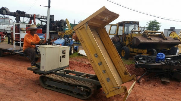 รถบรรทุกตีนตะขาบ ดั๊มเปอร์ KOMATSU CP6DD เครื่อง yanmar แบบ 1 สูบ ยกดั๊มได้ ราคาถูกๆ เหมือนเดิมครับ รถบรรทุกตีนตะขาบ ดั๊มเปอร์ KOMATSU CP6DD เครื่อง yanmar แบบ 1 สูบ ยกดั๊มได้ ราคาถูกๆ เหมือนเดิมครับ