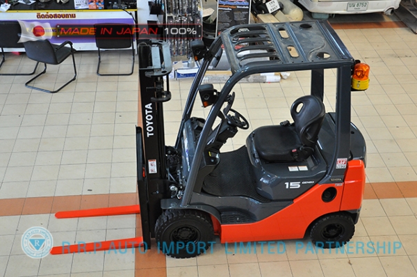 ขายรถโฟล์คลิฟท์มือสอง TOYOTA รุ่น 8FD15-11659  นำเข้าจากประเทศญี่ปุ่น 100\% ไม่เคยใช้งานในไทย