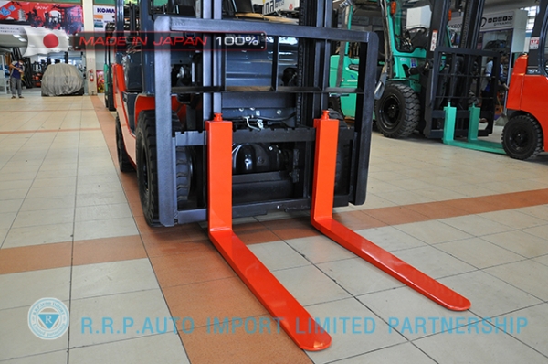 ขายรถโฟล์คลิฟท์มือสอง TOYOTA รุ่น 8FD15-11659  นำเข้าจากประเทศญี่ปุ่น 100\% ไม่เคยใช้งานในไทย