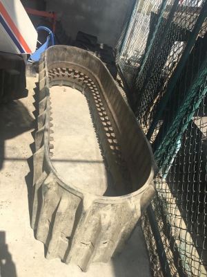 แทรคยางมือสองญี่ปุ่น