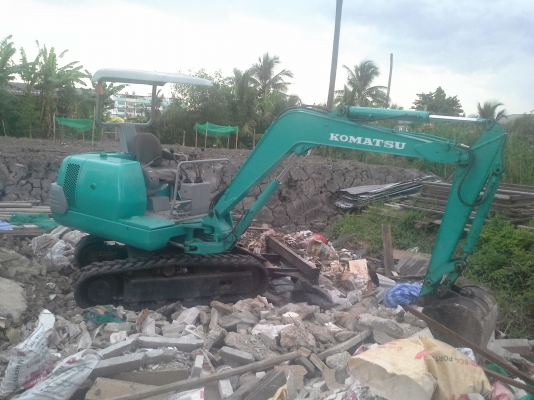 ขายรถขุด komatsu PC20-7
