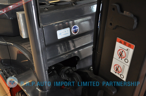 รถโฟล์คลิฟท์พร้อมขาย TOYOTA รุ่น  8FD25-11108 นำเข้าจากประเทศญี่ปุ่น 100\% ไม่เคยใช้งานในไทย