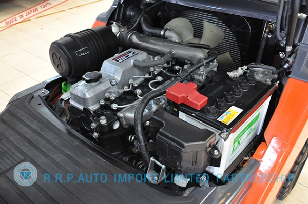 รถโฟล์คลิฟท์พร้อมขาย TOYOTA รุ่น  8FD25-11108 นำเข้าจากประเทศญี่ปุ่น 100\% ไม่เคยใช้งานในไทย