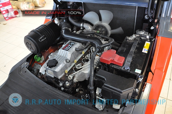 รถโฟล์คลิฟท์พร้อมขาย TOYOTA รุ่น  8FD25-11301 นำเข้าจากประเทศญี่ปุ่น 100\% ไม่เคยใช้งานในไทย