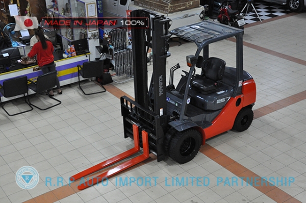 รถโฟล์คลิฟท์พร้อมขาย TOYOTA รุ่น  8FD25-32961 นำเข้าจากประเทศญี่ปุ่น 100\% ไม่เคยใช้งานในไทย