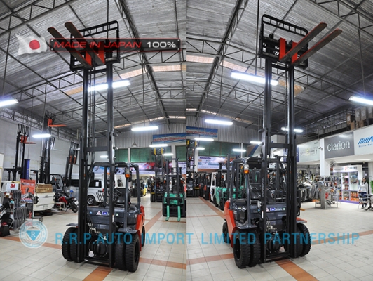 รถโฟล์คลิฟท์พร้อมขาย TOYOTA รุ่น  8FD25-32961 นำเข้าจากประเทศญี่ปุ่น 100\% ไม่เคยใช้งานในไทย