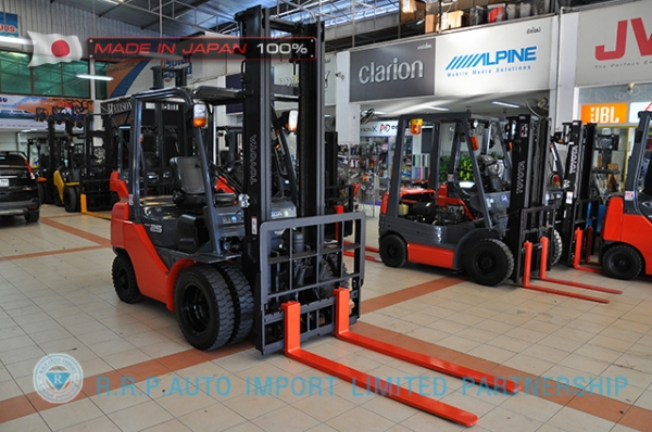 รถโฟล์คลิฟท์พร้อมขาย TOYOTA รุ่น  8FD25-32961 นำเข้าจากประเทศญี่ปุ่น 100\% ไม่เคยใช้งานในไทย