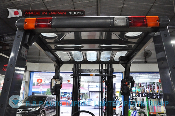 รถโฟล์คลิฟท์พร้อมขาย TOYOTA รุ่น  8FD25-32961 นำเข้าจากประเทศญี่ปุ่น 100\% ไม่เคยใช้งานในไทย