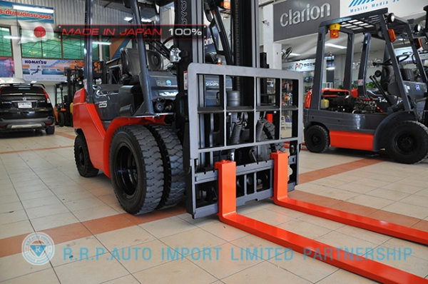 รถโฟล์คลิฟท์พร้อมขาย TOYOTA รุ่น  8FD25-32961 นำเข้าจากประเทศญี่ปุ่น 100\% ไม่เคยใช้งานในไทย