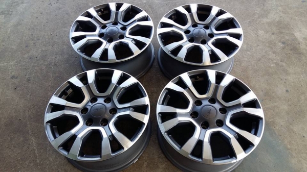 ขายล้อแม็กป้ายแดง ranger 18" สนใจติดต่อ ร้านก.เจริญการยาง ครับ 081-3747940 ขายล้อแม็กป้ายแดง ranger 18" สนใจติดต่อ ร้านก.เจริญการยาง ครับ 081-3747940