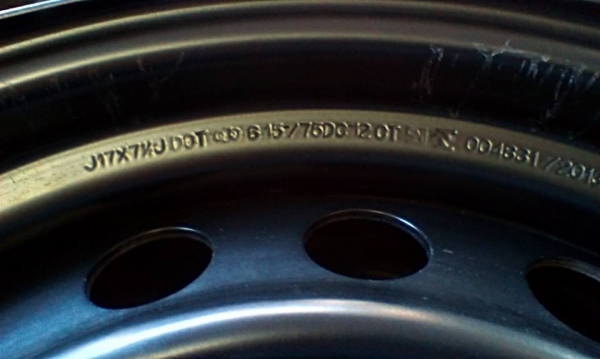 ล้อกะทะ+ฝาคอบ ขอบ17/7.5/6รู ปี15 ชุด 4000บ. 0995357594. ส่งได้ทั่วไทยคับ