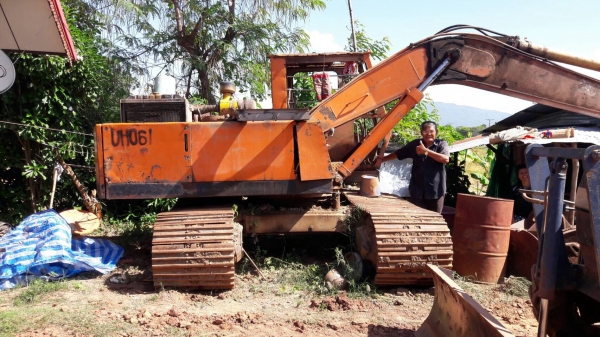 ขาย แบคโฮ HITACHI EX140-1 เอกสารใบซื้อขาย รถใช้งานได้ปกติ ราคาต่อรองได้