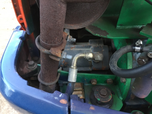 ขายรถขุด HITACHI EX30 ปั้มนิ้ว คอนโทนน้ำมัน โซ่เหล็ก มีไลน์หัวกระแทก สภาพพร้อมใช้