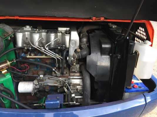 ขายรถขุด HITACHI EX30 ปั้มนิ้ว คอนโทนน้ำมัน โซ่เหล็ก มีไลน์หัวกระแทก สภาพพร้อมใช้