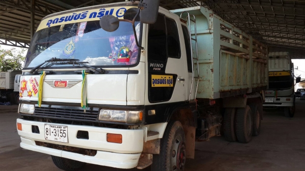ขายด่วน 10ล้อ HINO FM3M ดั้ม เครื่องเกียร์ด คัชชีสวย สภาพพร้อมใช้งาน ยางพร้อมใช้ มีระบบลากลูก เอกสารเล่มทะเบียน