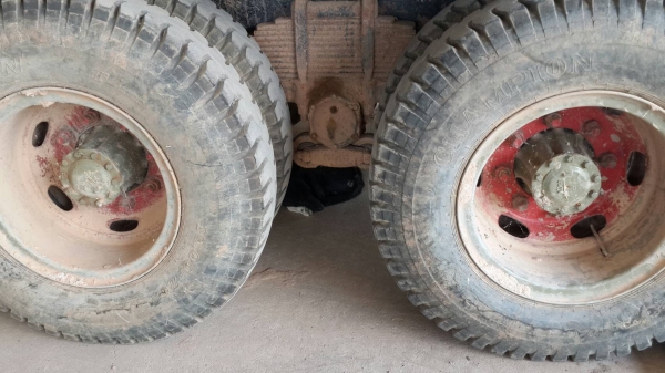 ขายด่วน 10ล้อ HINO FM3M ดั้ม เครื่องเกียร์ด คัชชีสวย สภาพพร้อมใช้งาน ยางพร้อมใช้ มีระบบลากลูก เอกสารเล่มทะเบียน