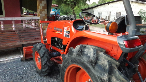 ขายรถไถL3608ใบมีดผาล4พร้อมใช้ครับ ขายรถไถL3608ใบมีดผาล4พร้อมใช้ครับ