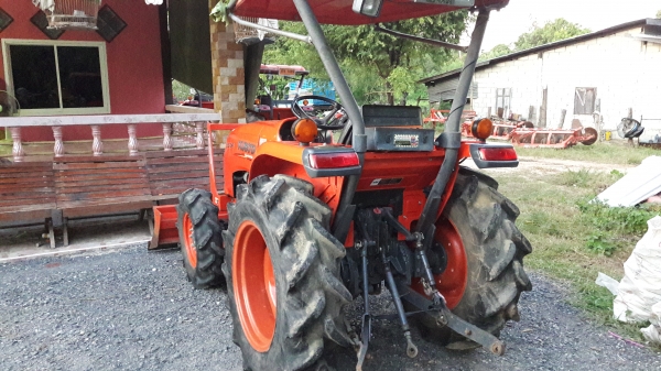 ขายรถไถL3608ใบมีดผาล4พร้อมใช้ครับ ขายรถไถL3608ใบมีดผาล4พร้อมใช้ครับ