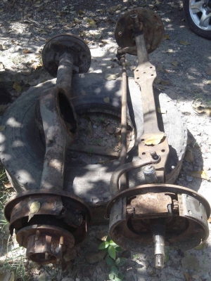 คานหน้ารถหกล้อเหลืออันเดียว 3,000 บาท