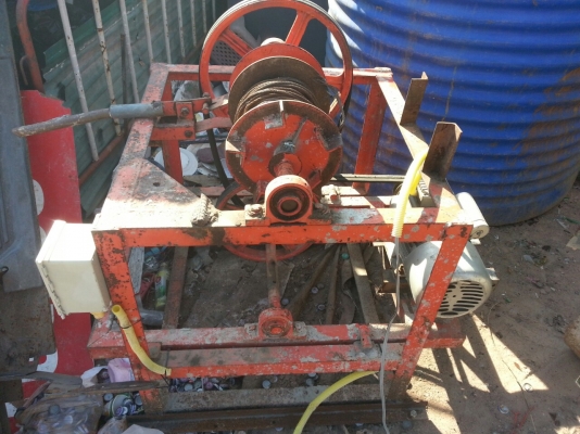 เครื่องชักรอก