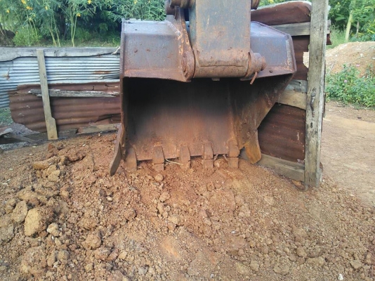 **330,000 บ.ต่อรอง/// แบคโฮ KOMATSU PC150 รุ่น1 เครื่อง+ปั้ม เดิม แรงดี บูมอาร์มสวย เอวแน่น ช่วงล่าง75\% โซ่หนา แทร็กสวย สป็อคเก็ต75\% รถทำงานดี แรง ดี พร้อมใช้งาน ไม่มีเล่ม มีสัญญาซื้อขาย ขายตามสภาพ **ขาย KOMATSU PC150 รุ่น1 แบคโฮสภาพดี พร้อมใช้งาน เอกสารส