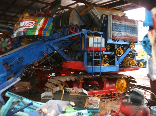 ขายรถเกี่ยวข้าวปานเจริญ อุ้ม 2.5 ตัน สภาพดีพร้อมใช้งาน (มาดูรถทำงานเกี่ยวข้าวอยู่ - เบื่อคนขับ) ขายรถเกี่ยวข้าวปานเจริญ อุ้ม 2.5 ตัน สภาพดีพร้อมใช้งาน (มาดูรถทำงานเกี่ยวข้าวอยู่ - เบื่อคนขับ)