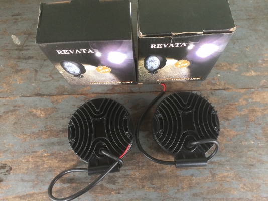 ไฟLED 4นิ้วLED9ดวงกระแสไฟ12-30V 2ดวง900บาท ไฟLED 4นิ้วLED9ดวงกระแสไฟ12-30V 2ดวง900บาท