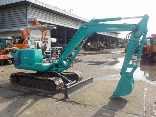 ขายรถขุด ยี่ห้อ: KOMATSU  แบบ: Pc40-7 รถเก่านอกนำเข้าจากญี่ปุ่น  มีเอกสารใบอินวอย รถไม่เคยผ่านการใช้งานในไทย100\%  สนใจติดต่อ : 099-907-9273 กิ๊ฟ กมลชนก