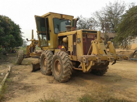 cat 140g 72v ตู้แอร์ ลิปเปอร์หลัง ซีเรียล9xxx   เอกสารเล่มทะเบียน ราคา 2,300,000 ต่อรองได้