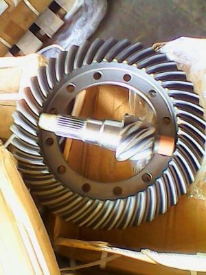 ขายจายบายศรีเดือยหมู ยี่ห้อ ISUZU  MISU  NISSAN  HENO ราคา  10000 บาท โทร 0920976322