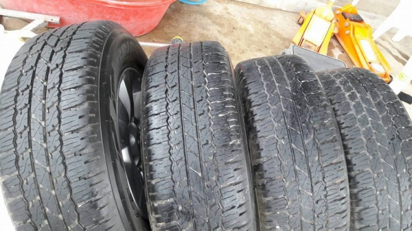 ขายล้อแม็ก Revo 17" พร้อมยางปี16 สนใจติดต่อ ร้าน ก.เจริญการยางครับ 081-3747940 ขายล้อแม็ก Revo 17" พร้อมยางปี16 สนใจติดต่อ ร้าน ก.เจริญการยางครับ 081-3747940