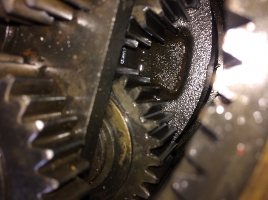 อะไหล่เซียงกงรังสิตตัวเดินpc40-7เก่านอกไม่มีมอเตอร์ สภาพเฟือง95\%