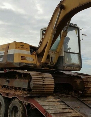 ขาย!! >>> Komatsu Pc120 รุ่น 5 <<<