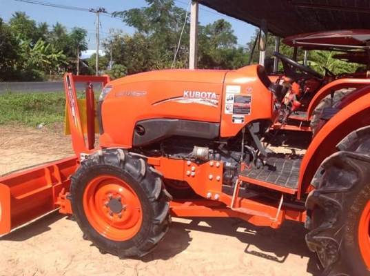 ขายคูโบตัาL4708sp ราคา468,000บาท ต่อรองได้  จัดส่งฟรี อุปกรณ์ใบมีดหน้าเเละโรตารี่ รถใช้งานน้อยมากไมล์ 5xxชม ระบบสมบูรณ์ทุกจุด จดทะเบียนปี57 ดูรถได้ที่จ.กำแพงเพชร สนใจโทร086-0631832,084-5575695เเต้ว