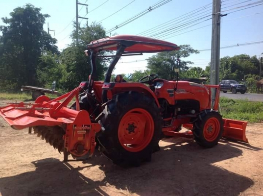 ขายคูโบตัาL4708sp ราคา468,000บาท ต่อรองได้  จัดส่งฟรี อุปกรณ์ใบมีดหน้าเเละโรตารี่ รถใช้งานน้อยมากไมล์ 5xxชม ระบบสมบูรณ์ทุกจุด จดทะเบียนปี57 ดูรถได้ที่จ.กำแพงเพชร สนใจโทร086-0631832,084-5575695เเต้ว