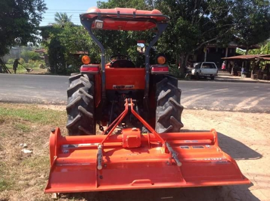 ขายคูโบตัาL4708sp ราคา468,000บาท ต่อรองได้  จัดส่งฟรี อุปกรณ์ใบมีดหน้าเเละโรตารี่ รถใช้งานน้อยมากไมล์ 5xxชม ระบบสมบูรณ์ทุกจุด จดทะเบียนปี57 ดูรถได้ที่จ.กำแพงเพชร สนใจโทร086-0631832,084-5575695เเต้ว