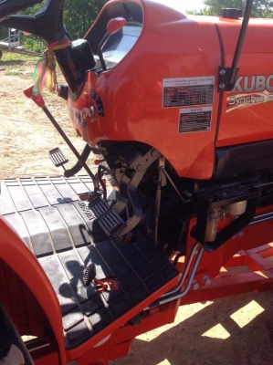 ขายคูโบตัาL4708sp ราคา468,000บาท ต่อรองได้  จัดส่งฟรี อุปกรณ์ใบมีดหน้าเเละโรตารี่ รถใช้งานน้อยมากไมล์ 5xxชม ระบบสมบูรณ์ทุกจุด จดทะเบียนปี57 ดูรถได้ที่จ.กำแพงเพชร สนใจโทร086-0631832,084-5575695เเต้ว