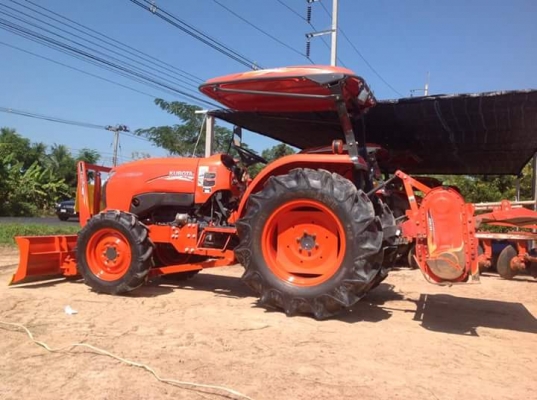 ขายคูโบตัาL4708sp ราคา468,000บาท ต่อรองได้  จัดส่งฟรี อุปกรณ์ใบมีดหน้าเเละโรตารี่ รถใช้งานน้อยมากไมล์ 5xxชม ระบบสมบูรณ์ทุกจุด จดทะเบียนปี57 ดูรถได้ที่จ.กำแพงเพชร สนใจโทร086-0631832,084-5575695เเต้ว