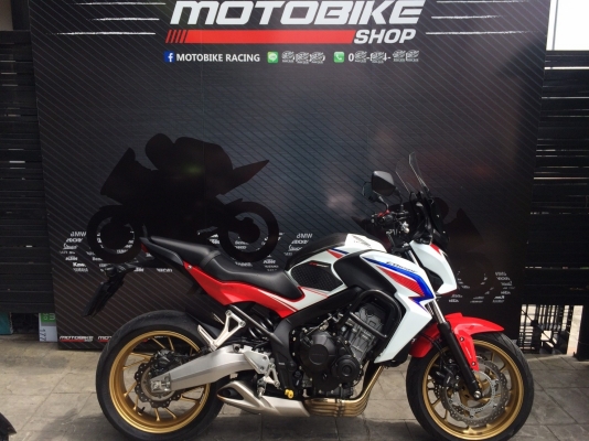 ขาย HONDA CB650F สีขาว ปี 2015 มือ 2 ราคาเบาๆ วิ่งน้อย ของแต่งเต็ม ขาย HONDA CB650F สีขาว ปี 2015 มือ 2 ราคาเบาๆ วิ่งน้อย ของแต่งเต็ม