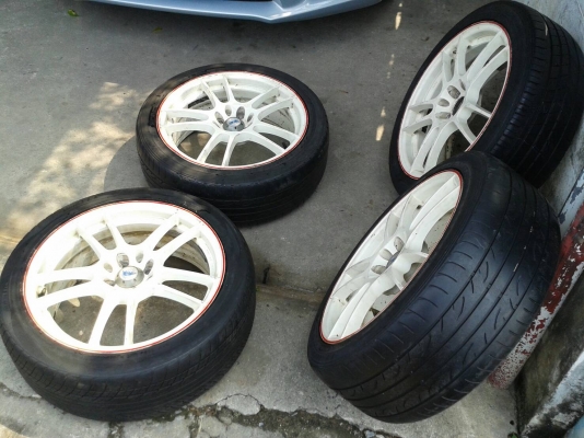 ขอบ17นิ้ว4รู100/114 พร้อมยาง ชุดนี้ ราคา 6400 บาท