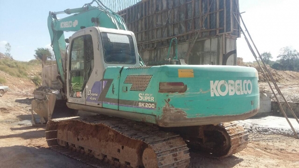 ขายรถแบคโฮ KOBELCO SK200-6 เอกสารเล่มทะเบียน ราคา 1150000