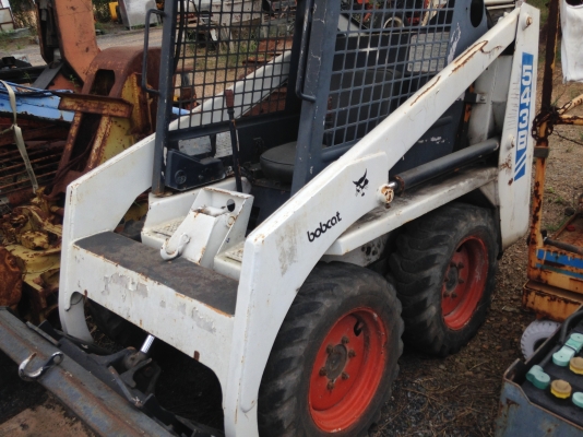 Bobcat500. รถนอกพร้อมทำงาน