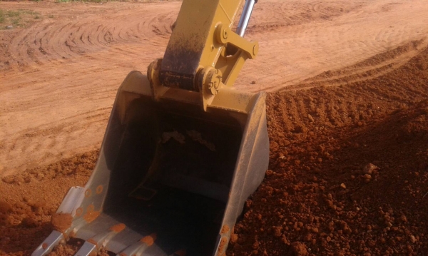 ขายรถแบคโฮ CAT 320 D GC เอกสารเล่มทะเบียน 2596 ชม.ราคา 2150000