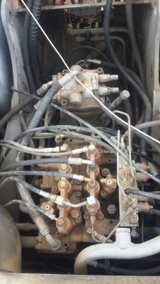 รถแบคโฮ HITACHI EX200-5