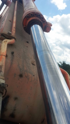 รถแบคโฮ HITACHI EX200-5