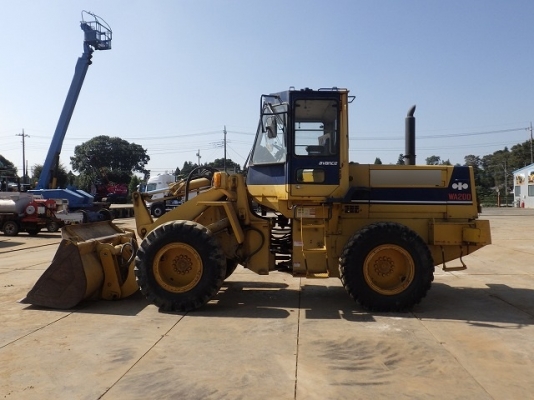 ขายรถตัก KOMATSU WA200-1