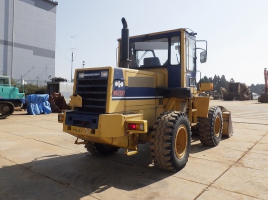 ขายรถตัก KOMATSU WA200-1