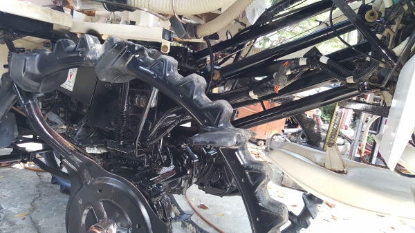 รถดำนา 5 แถว ระบบไฟฟ้า รถดำนา 5 แถว ระบบไฟฟ้า